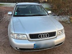 Silber Gebraucht 2001 Audi A4 Kombi | 1.900 € (Fairer Preis)