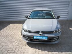 Grau Gebraucht 2024 VW Golf VIII Goal Limousine | 24.489 € (Superpreis)