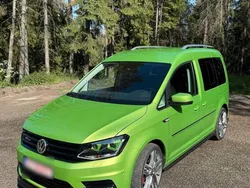 Grün Gebraucht 2017 VW Caddy Highline Van / Kleinbus | 17.500 € (Fairer Preis)
