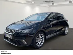 Midnight schwarz metallic Gebraucht 2024 Seat Ibiza FR Kleinwagen | 18.880 € (Fairer Preis)
