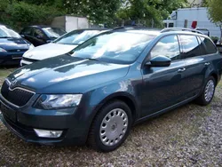 Grau Gebraucht 2015 Skoda Octavia Style Kombi | 5.300 € (Fairer Preis)