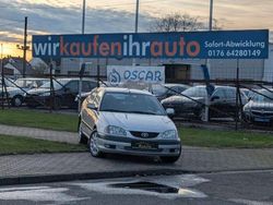 Silber Gebraucht 2003 Toyota Avensis Style Limousine | 2.499 € (Guter Preis)