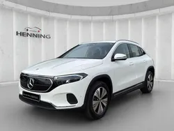 Weiß Gebraucht 2023 Mercedes EQA250 Advanced SUV | 29.680 € (Guter Preis)