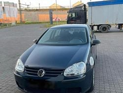 Blau Gebraucht 2008 VW Golf V Kleinwagen | 3.200 € (Fairer Preis)