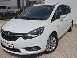 Weiß Gebraucht 2017 Opel Zafira Van / Kleinbus | 11.990 € (Fairer Preis)