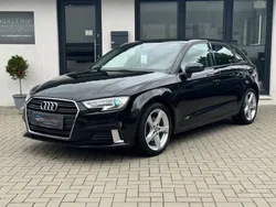 Schwarz Gebraucht 2016 Audi A3 Sportback Sport Limousine | 12.980 € (Guter Preis)