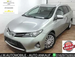 New medium silver Gebraucht 2013 Toyota Auris Cool Kombi | 4.499 € (Superpreis)
