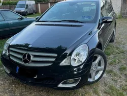 Schwarz Gebraucht 2007 Mercedes R320 Van / Kleinbus | 5.555 €