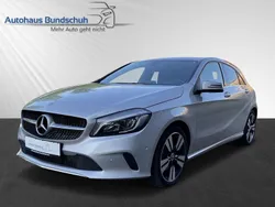 Polarsilber metallic Gebraucht 2017 Mercedes A180 Urban Limousine | 18.990 € (Teuer)