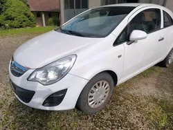 Weiß Gebraucht 2010 Opel Corsa Kleinwagen | 2.500 € (Fairer Preis)