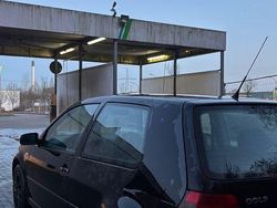 Schwarz Gebraucht 2001 VW Golf IV Limousine | 1.750 € (Guter Preis)