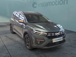 Grün Neu 2024 Dacia Jogger Extreme Van / Kleinbus | 23.740 € (Etwas zu teuer)