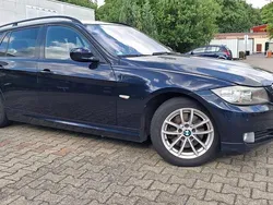 Blau Gebraucht 2008 BMW 320 Sport Line Kombi | 4.799 € (Guter Preis)