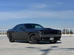Grau Gebraucht 2023 Dodge Challenger Coupé | 45.400 € (Etwas zu teuer)