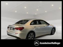 Iridiumsilber metallic Gebraucht 2021 Mercedes A180 Style Limousine | 21.117 € (Fairer Preis)