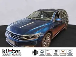 Blau Gebraucht 2023 VW Passat Elegance Kombi | 33.290 € (Teuer)