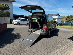 Braun Gebraucht 2012 VW Caddy Maxi Van / Kleinbus | 25.000 €