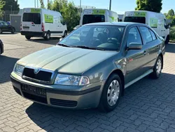 Grün Gebraucht 2003 Skoda Octavia Limousine | 1.990 € (Fairer Preis)