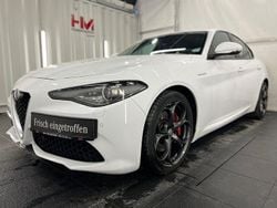 Weiß Gebraucht 2017 Alfa Romeo Giulia Veloce Limousine | 20.890 € (Fairer Preis)