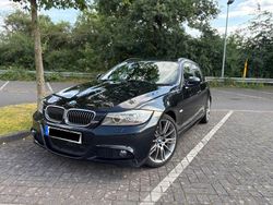 Schwarz Gebraucht 2012 BMW 318 M Sport Kombi | 6.800 € (Fairer Preis)