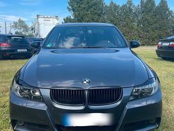 Grau Gebraucht 2007 BMW 318 Limousine | 3.500 € (Fairer Preis)