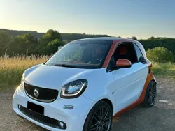 Weiß Gebraucht 2015 Smart ForTwo Coupé Edition #1 Coupé | 5.900 € (Teuer)