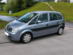 Grau Gebraucht 2003 Opel Meriva Van / Kleinbus | 750 € (Superpreis)