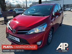 Rot Gebraucht 2013 Toyota Verso Life Van / Kleinbus | 7.990 € (Etwas zu teuer)