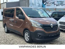 Braun Gebraucht 2016 Renault Trafic Expression Van | 16.700 € (Fairer Preis)