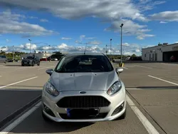 Silber Gebraucht 2016 Ford Fiesta Cool & Connect Kleinwagen | 9.800 € (Fairer Preis)