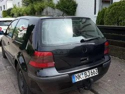 Schwarz Gebraucht 1998 VW Golf IV Trendline Limousine | 999 € (Fairer Preis)