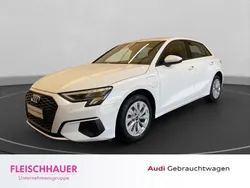 Weiss Gebraucht 2022 Audi A3 Sportback e-tron Sport Limousine | 23.790 € (Fairer Preis)