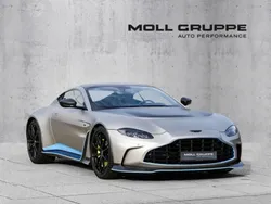 Silber Neu 2024 Aston Martin V12 Vantage Coupé | 319.900 € (Guter Preis)