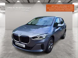 Grau Gebraucht 2024 BMW 220 Active Tourer Comfort Edition Van / Kleinbus | 34.400 € (Fairer Preis)