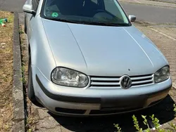 Silber Gebraucht 2000 VW Golf IV Kleinwagen | 999 € (Guter Preis)
