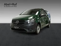 Tannengrün Gebraucht 2022 Mercedes Vito Van / Kleinbus | 35.799 € (Teuer)