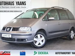 Grau Gebraucht 2008 Seat Alhambra Vigo Van / Kleinbus | 6.489 €
