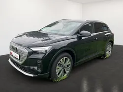 Schwarz Gebraucht 2023 Audi Q4 e-tron Ambiente SUV | 32.990 € (Guter Preis)