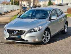 Silber Gebraucht 2013 Volvo V40 Kinetic Limousine | 13.999 € (Teuer)