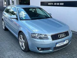 Blau Gebraucht 2003 Audi A3 Ambition Limousine | 5.270 € (Etwas zu teuer)