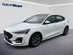 Weiß Gebraucht 2024 Ford Focus ST-Line X Limousine | 27.990 € (Fairer Preis)