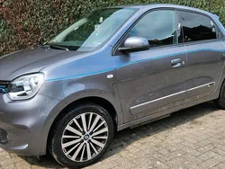 Grau Gebraucht 2022 Renault Twingo Intens Kleinwagen | 11.950 € (Fairer Preis)