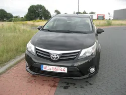 Schwarz Gebraucht 2012 Toyota Avensis Executive Limousine | 7.490 € (Etwas zu teuer)