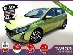 Grün Neu 2025 Hyundai i20 Select Limousine | 17.338 € (Guter Preis)