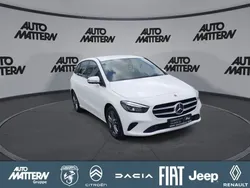 Weiß Gebraucht 2019 Mercedes B180 Style Van / Kleinbus | 15.430 € (Fairer Preis)