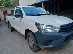 Weiß Gebraucht 2018 Toyota HiLux Abholung | 16.500 €