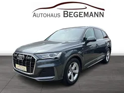 Grau Gebraucht 2021 Audi Q7 S-Line SUV | 54.900 € (Etwas zu teuer)