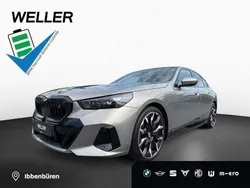 Oxidgrau (grau) Gebraucht 2024 BMW i5 Comfort Edition Limousine | 60.890 € (Superpreis)