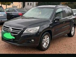 Schwarz Gebraucht 2012 VW Tiguan Edition SUV | 8.999 €