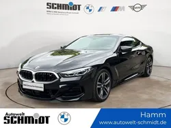 Saphirschwarz Gebraucht 2022 BMW M850 Shadowline Coupé | 56.690 € (Guter Preis)